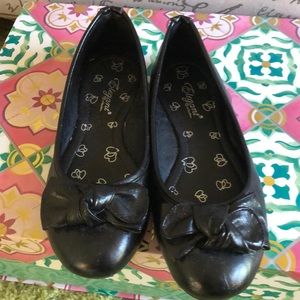 Women’s flats